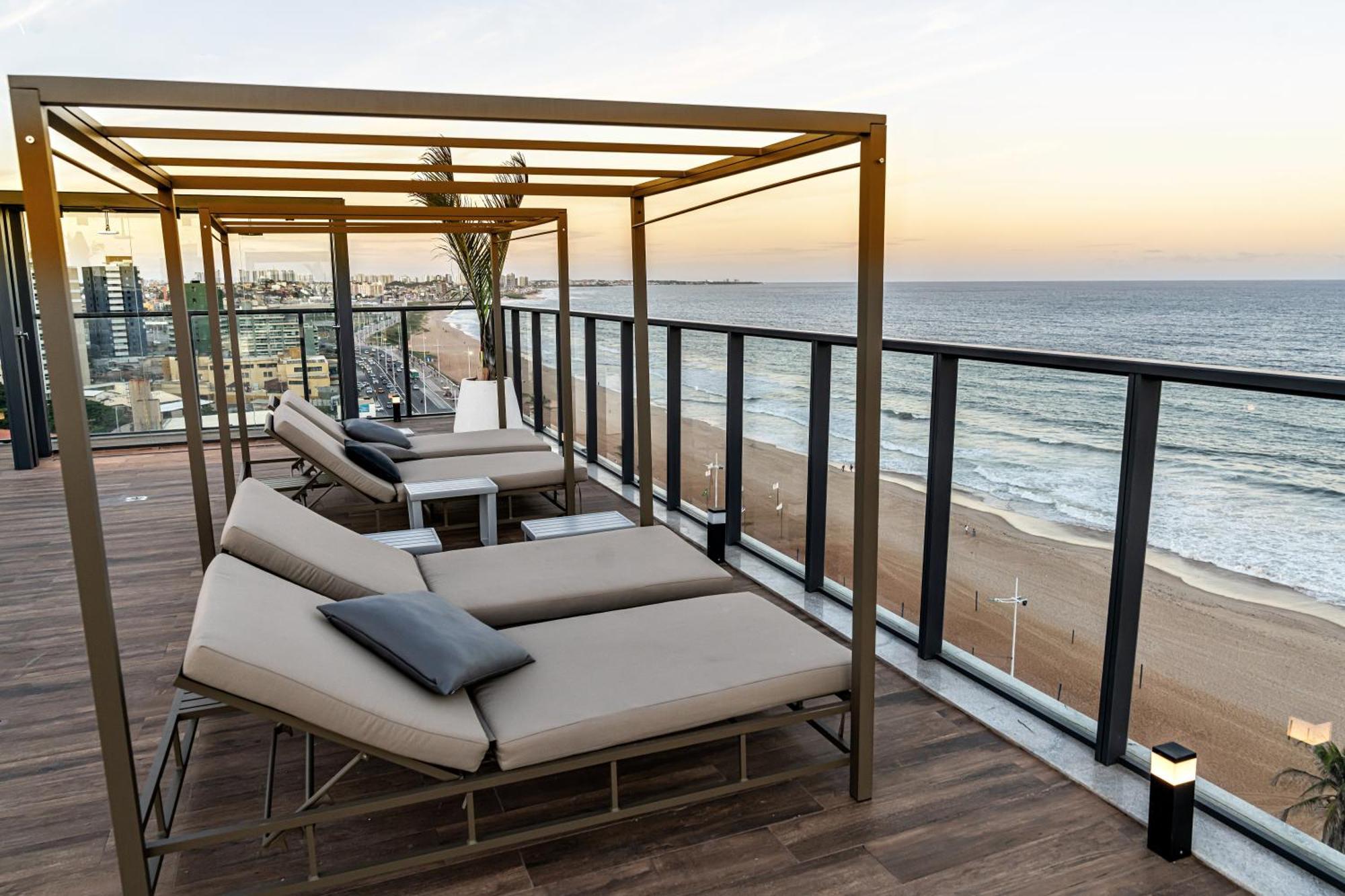 Chic Beachfront Oasis With Stunning Ocean Views Salvador